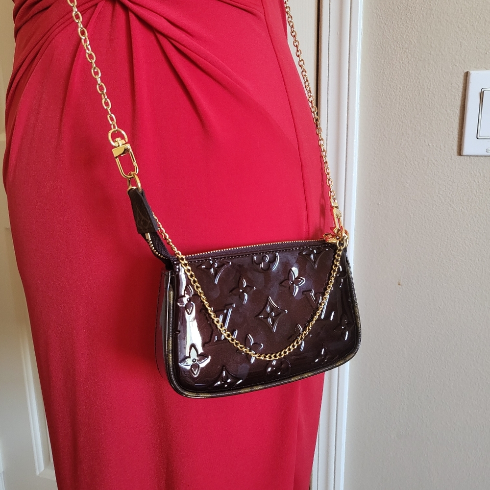 Sold- Brand new authentic Louis Vuitton Mini Pochette Vernis - Picture 16 of 16